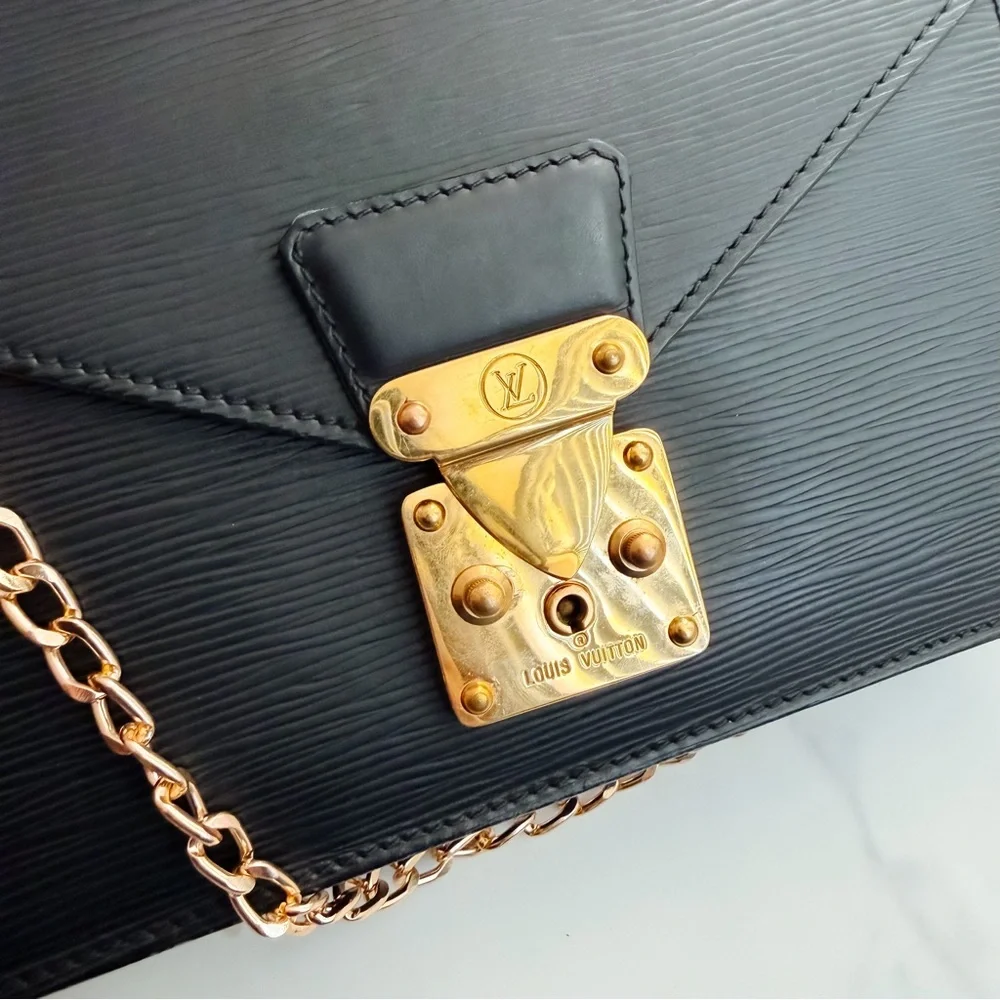 LV Epi Dragonne Sellier leather clutch as crossbody - Picture 8 of 16